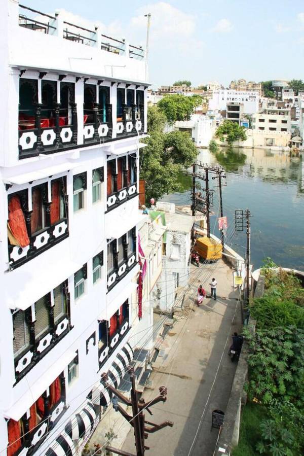 OYO 22901 Hotel Hanuman Ghat