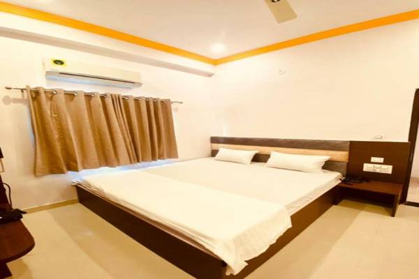 OYO 80267 Hotel Data Shree