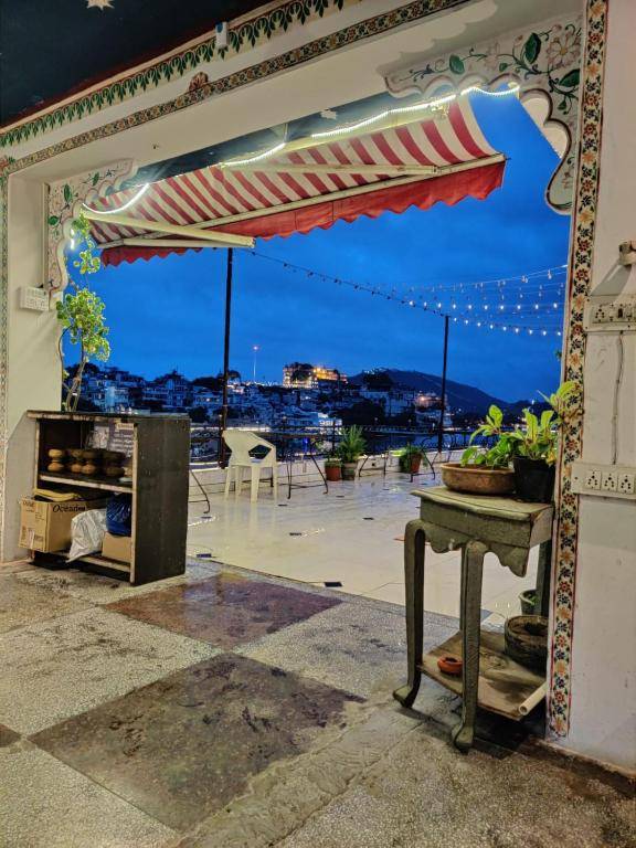 Dream Heaven Haveli ( lake View )