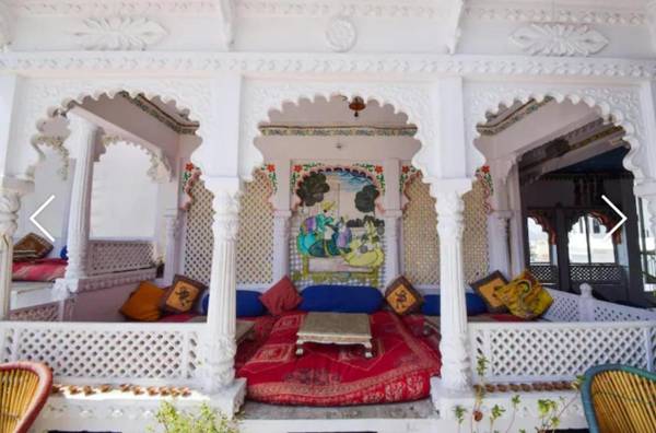 Dream Heaven Haveli ( lake View )