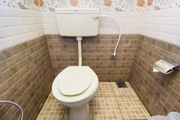 FabExpress Grand Castle Hill Resorts Ooty Boat House