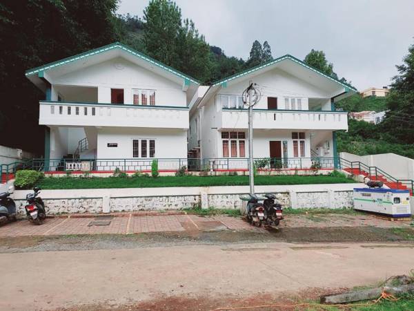 La Blooms Ooty-Families Only