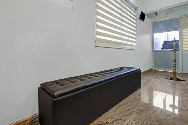 OYO 89084 Poptavern Premium