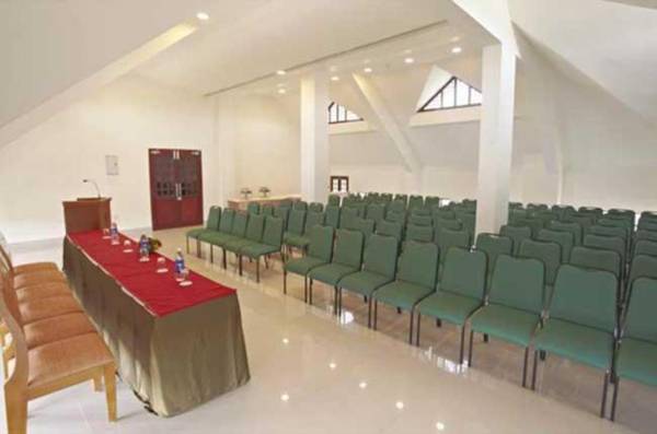 Hotel Aroor Residency