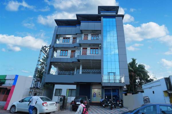 OYO 10220 Chaithanya Complex