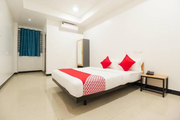 OYO Flagship 36877 Sakthi Grand