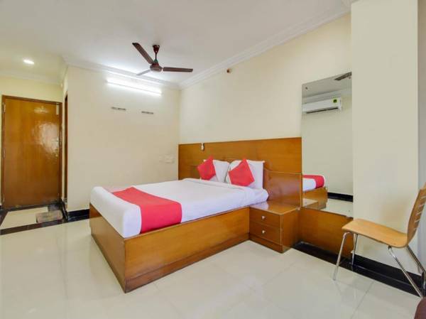 OYO 71957 Hotel Srinivasa Residency
