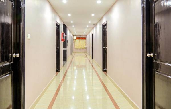 OYO 6753 Hotel Kola Grand