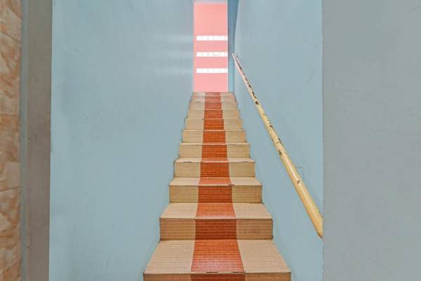 OYO 92114 Suresh Guest House