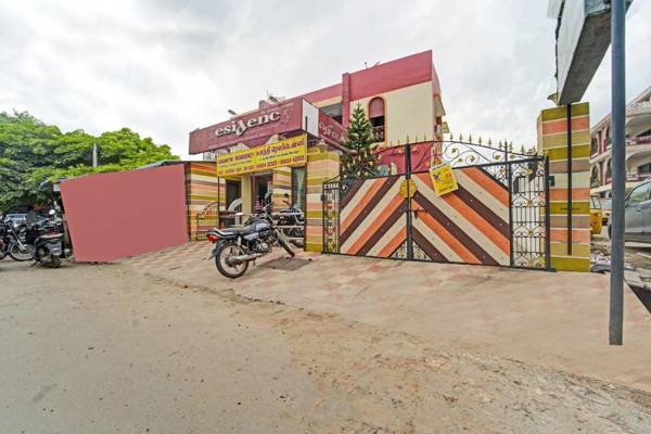 OYO 83948 Suganthi Residency