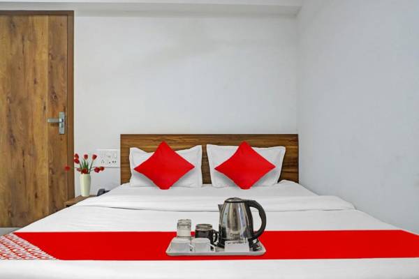 OYO 90450 Hotel Weekend Rooms