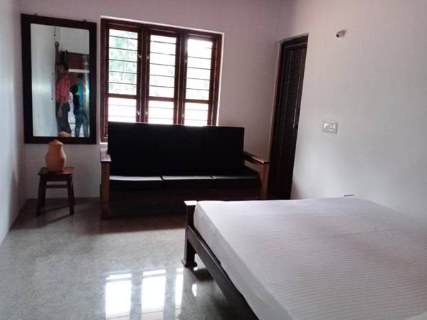 LIVIN HUB HOMESTAY
