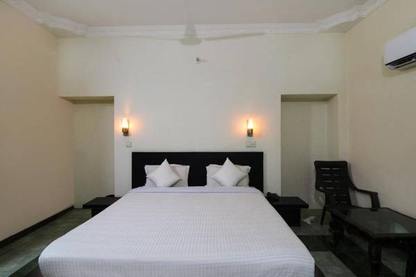 FabHotel Pinjore Holiday Home