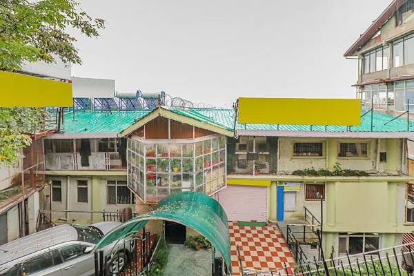 Collection O 83430 Hotel Sanjauli Inn