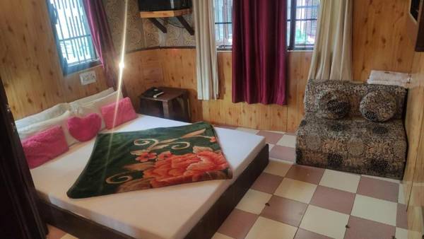 New Malook hotelMall RoadNear Domino's Pizza