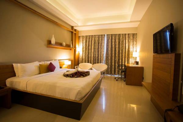 Grand Estancia Salem