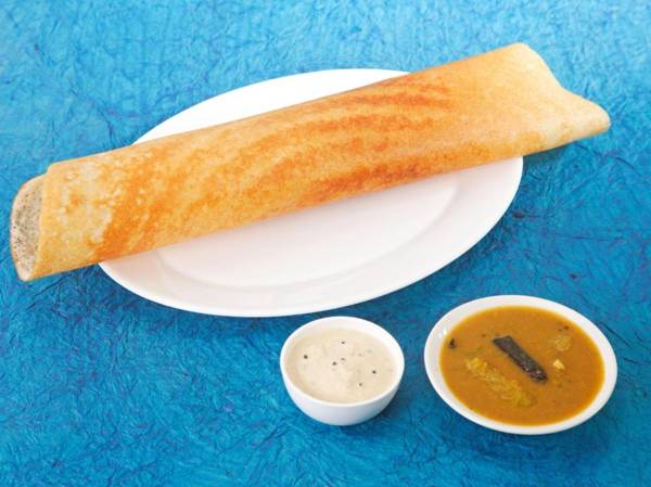 OYO 76215 Royal Residency