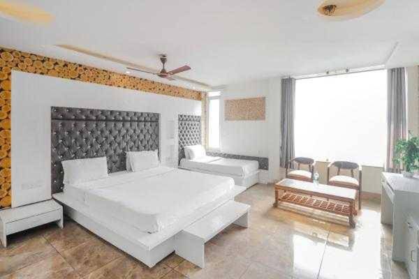 OYO 92686 Hotel Vivaan Residency