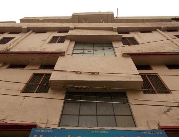 Deluxe Stay near ISBT