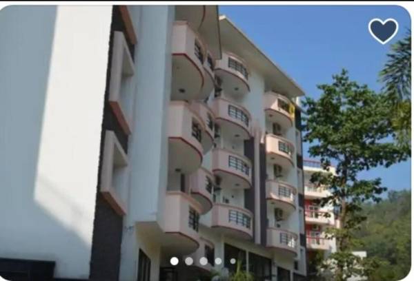 Luxurious Apartment in Hills Tapovan