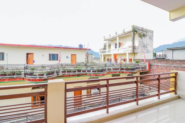 OYO 45428 MG Residency