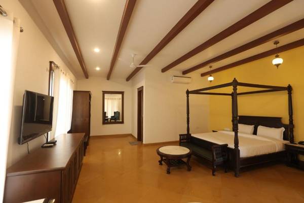 The Woods : An Orchard Retreat