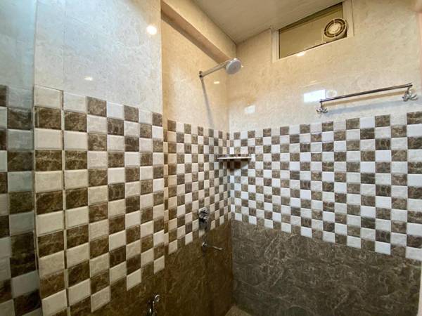 Hotel Kaanha Residency