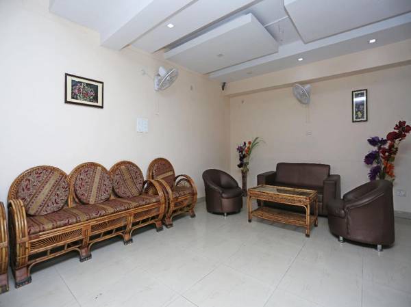 OYO 7145 Hotel Star Lotus