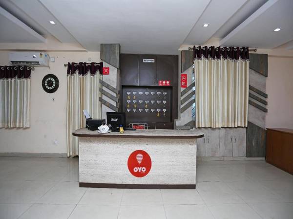 OYO 7145 Hotel Star Lotus