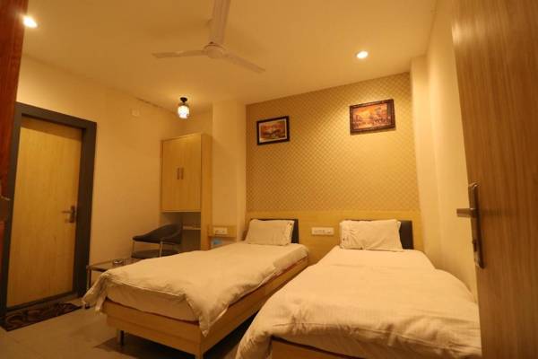 HOTEL PRATAP GRAND