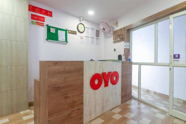 OYO 67309 Hotel Tuk Tuk Palace