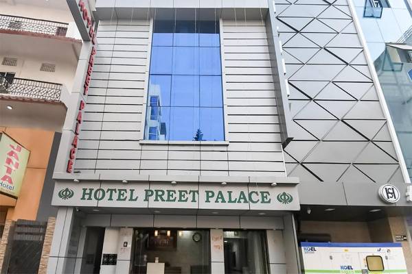 OYO 84859 Hotel Preet Palace