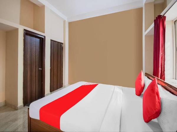 OYO 85557 Hotel Luxury Inn