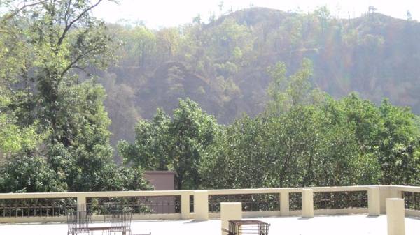 Corbett Comfort Lodge