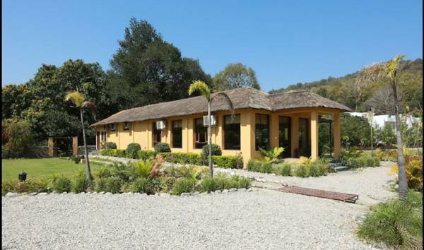 Dewdrop Mango Bloom Resort