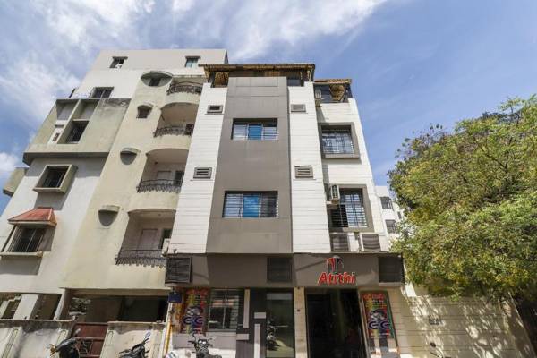 SPOT ON 71472 Hotel Atithi