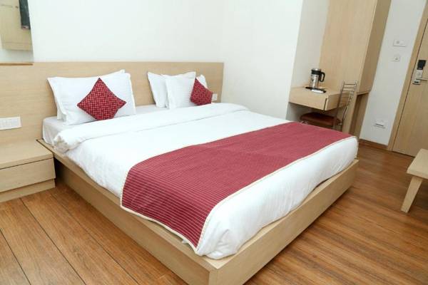 Tulsi Rooms N Banquite