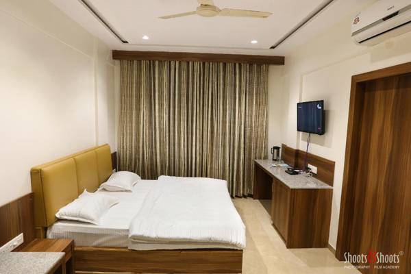 Hotel Navaratan Palace