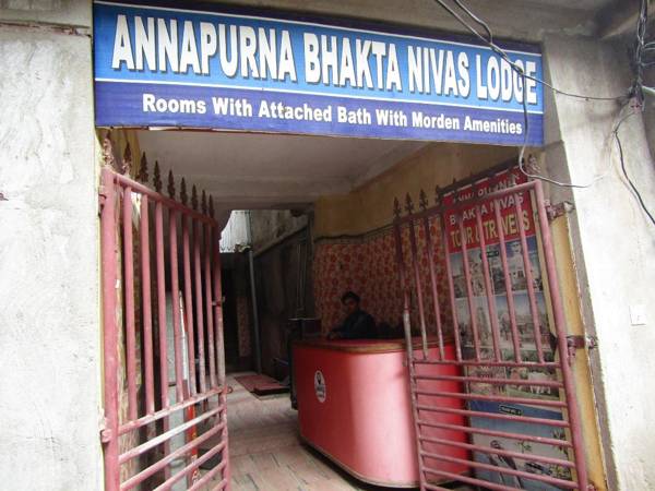 Goroomgo Annapurna Bhakta Niwas Puri
