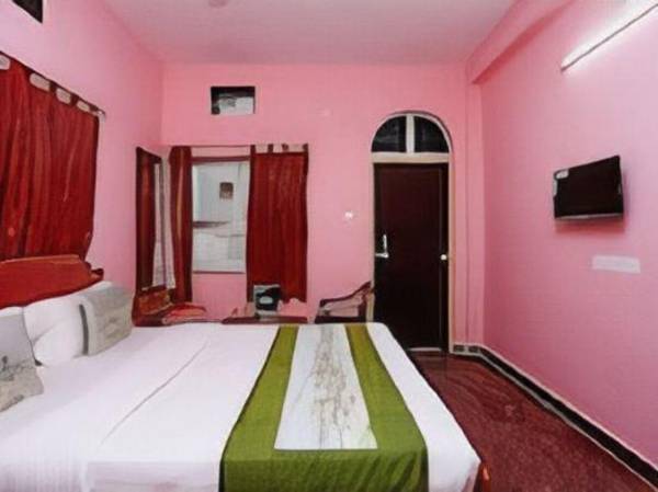 OYO 9090 Hotel Balaram Palace