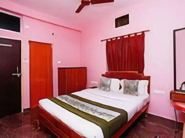 OYO 9090 Hotel Balaram Palace