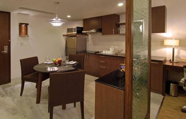 Four Points by Sheraton Hotel and Serviced Apartments Pune