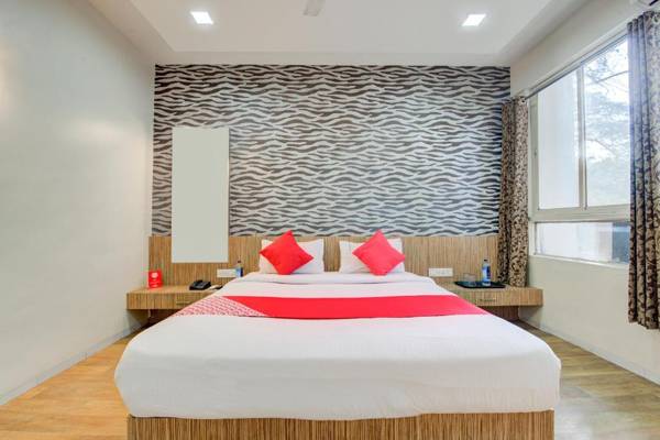 Collection O 11693 Hotel Sunshine