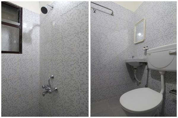 OYO 45583 Hotel Galaxy