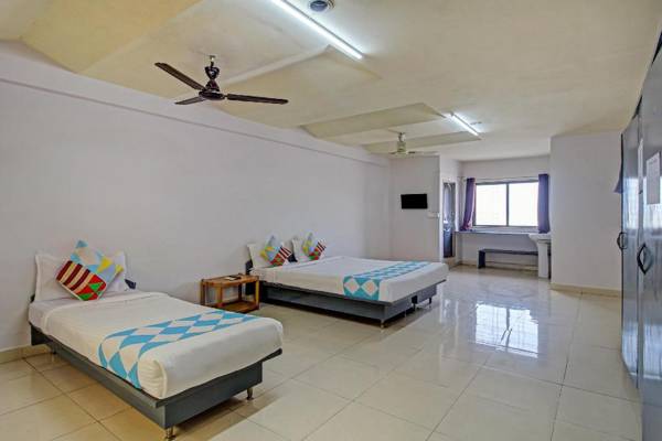 OYO Home 78031 Ar Rooms