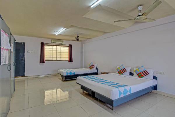 OYO Home 78031 Ar Rooms