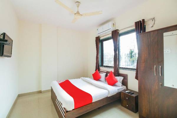 OYO 70336 Royal Orbit Blue