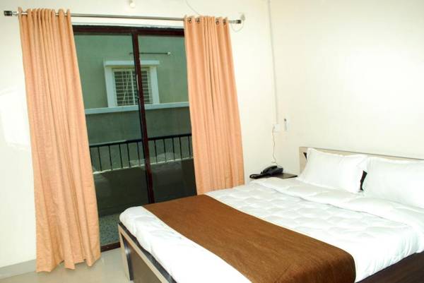 Coronet Luxurious Apartment