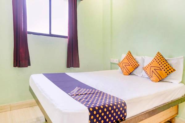 SPOT ON 48554 Shree Lodge