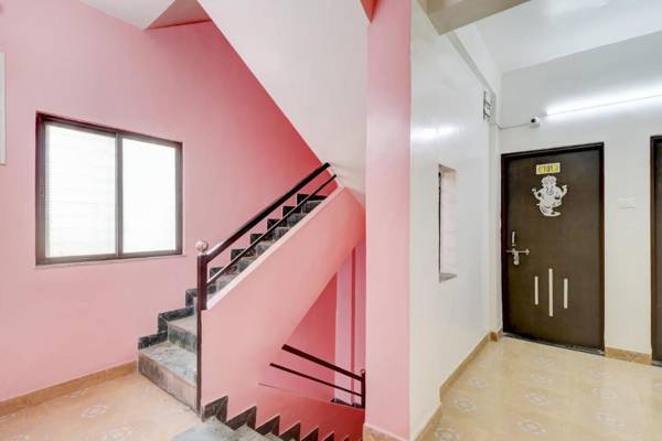 SPOT ON 77742 Royal Rest Rooms